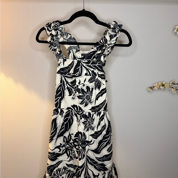 WeWoreWhat Ruffle Strap Open-Back Mini Dress | Black & White Floral | XS - Picture 4 of 5